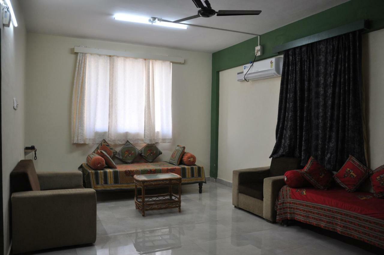 Nayath Serviced Apartments, Homely Stay For Families Since 2011, Secure & Centrally Located, Homely,Simple & Cosy Tirupati Exterior photo